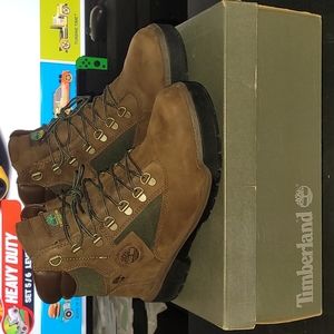 Timberland 6" Beef & Broccoli Field Boots Size 9